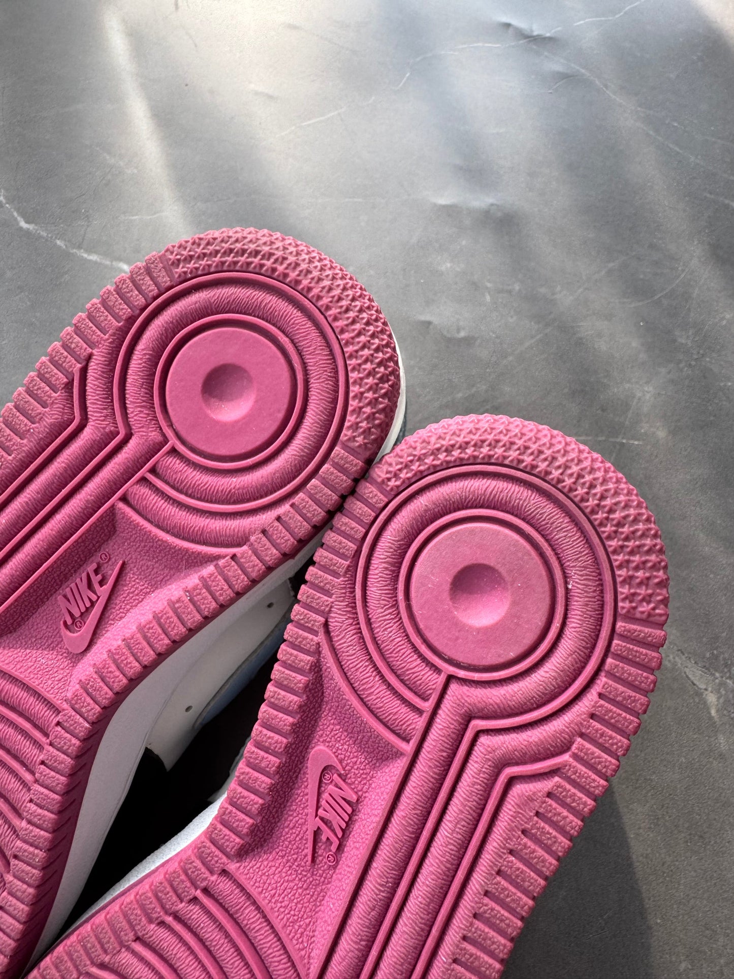 Air Force 1 Low Vibe 2004 US4 UK 3