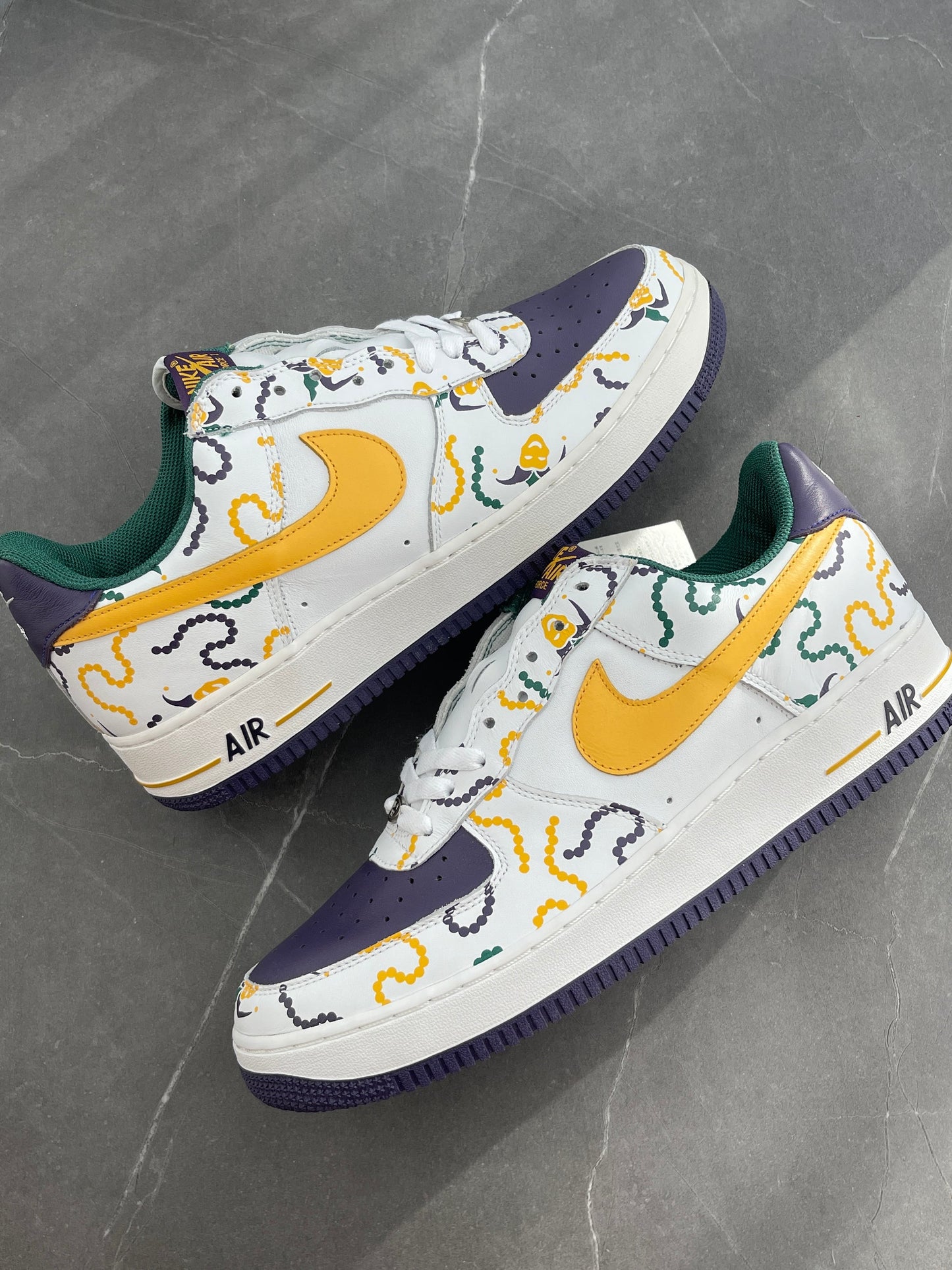Air Force 1 Low Mardi Gras 2004 UK 10