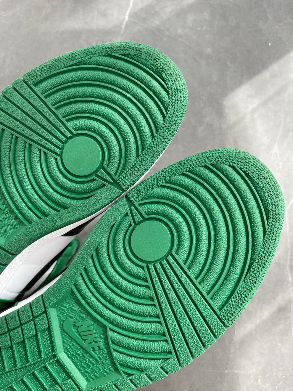 Air Jordan 1 High Defining Moments Celtics