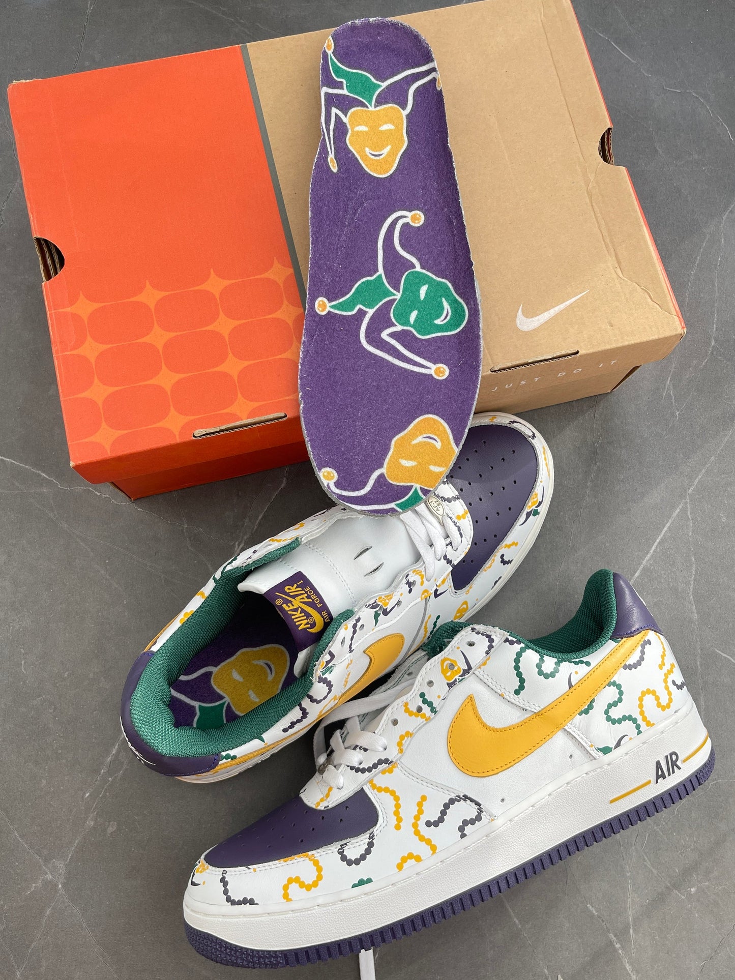 Air Force 1 Low Mardi Gras 2004 UK 10