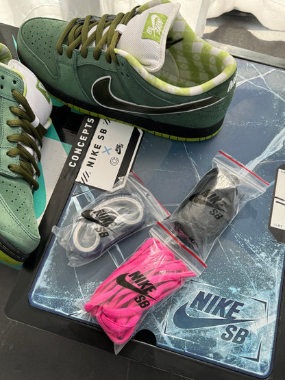 Dunk Low Pro SB Green Lobster Special Box UK 10