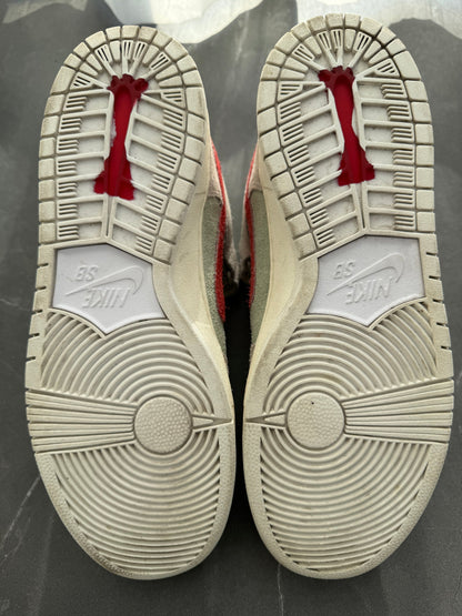 Dunk Mid Pro SB White Widow UK 10