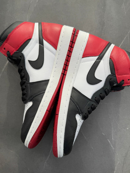Air Jordan 1 High Black Toe 2016