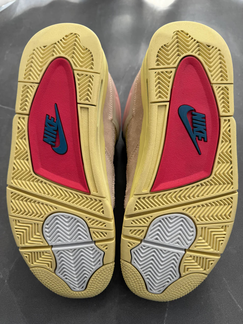 Air Jordan 4 Union Guava Ice