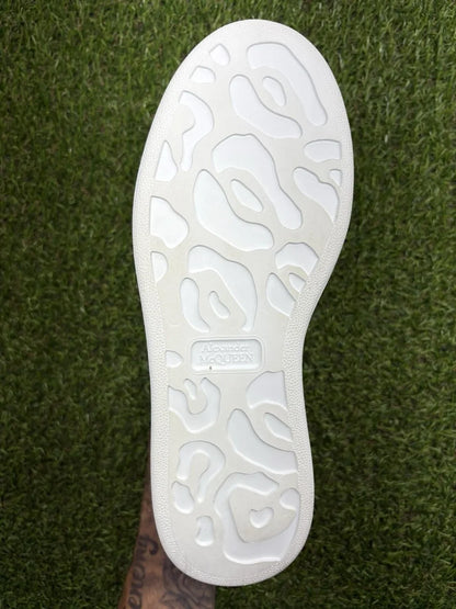 Alexander McQueen Oversized ' White Ultramarine' UK 5