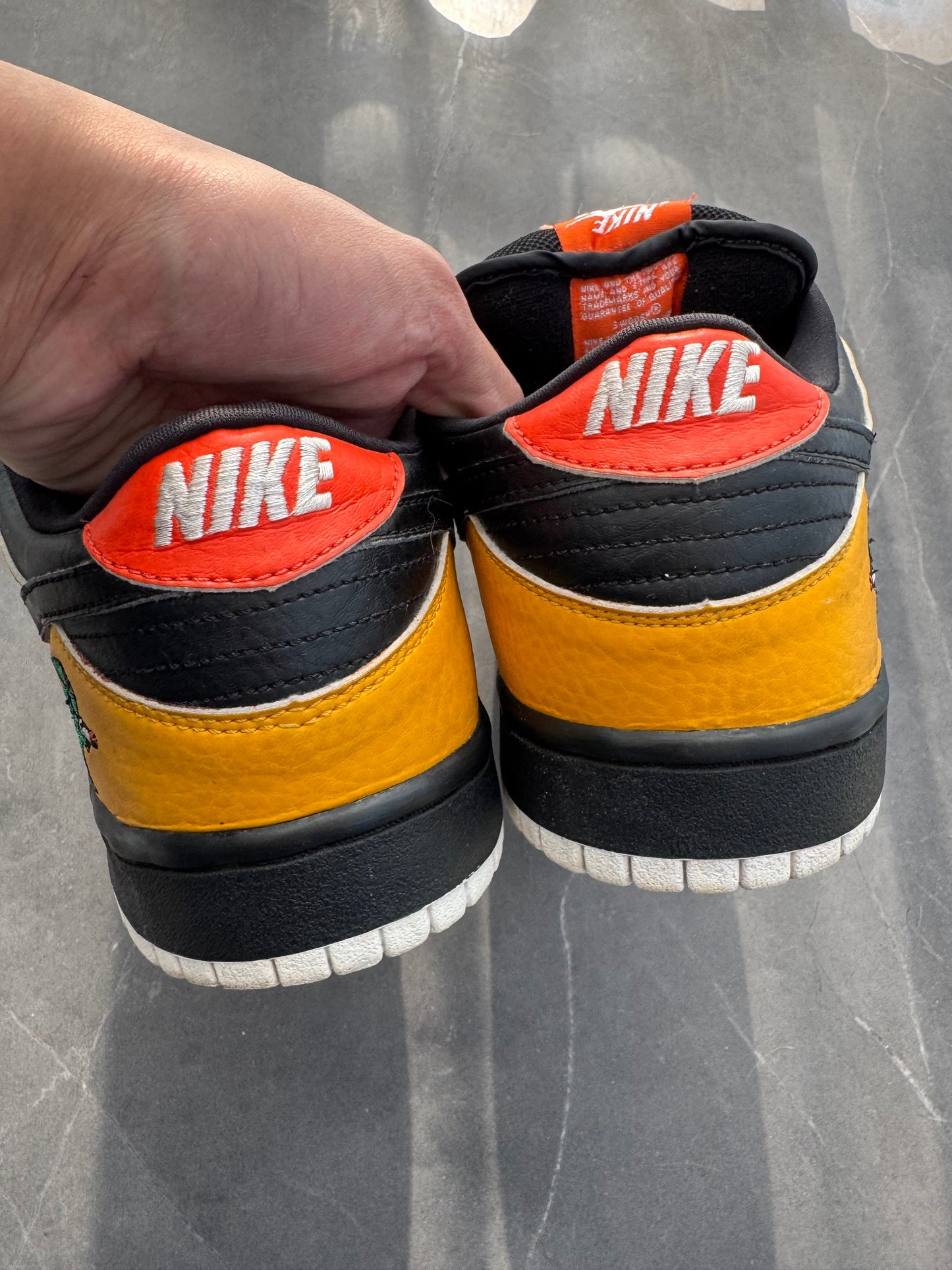 Dunk Low Pro SB Black RayGun UK 10