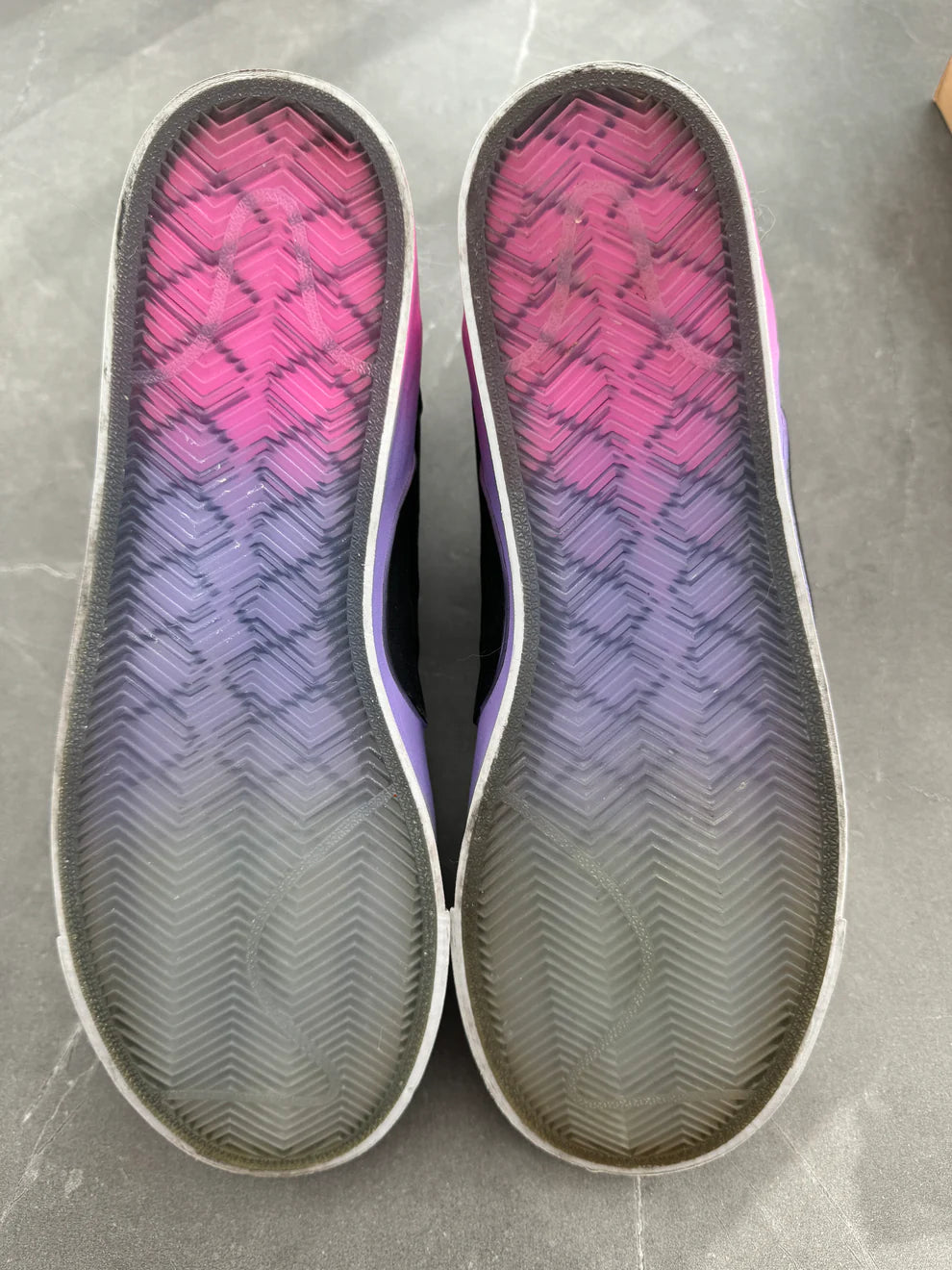 Nike Blazer Off-White Wolf Grey Serena Queen