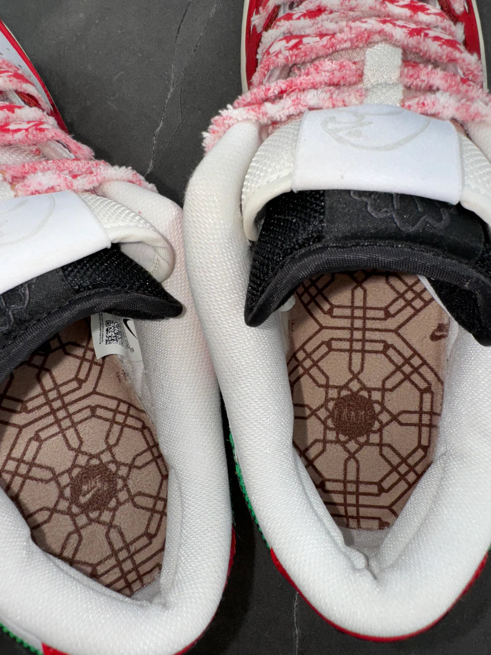 Dunk Low Pro SB Frame Skate Habibi