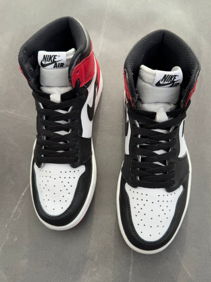 Air Jordan 1 High Black Toe 2016