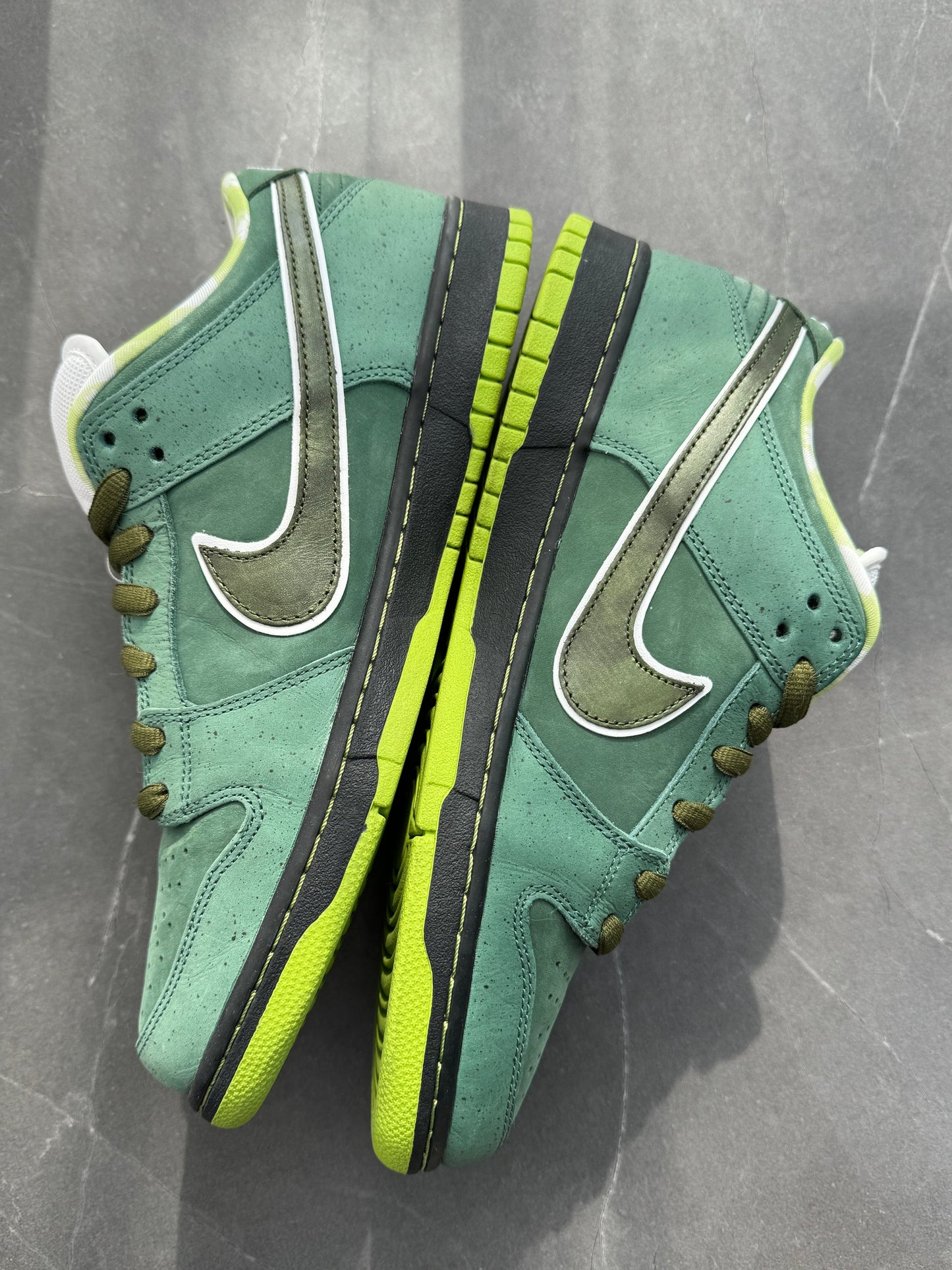 Dunk Low Pro SB Green Lobster Special Box UK 10