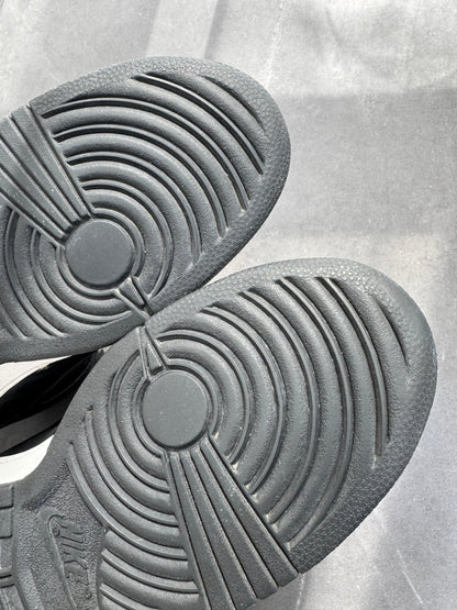 Dunk High LE Metallic Purple Black 2002 UK 10