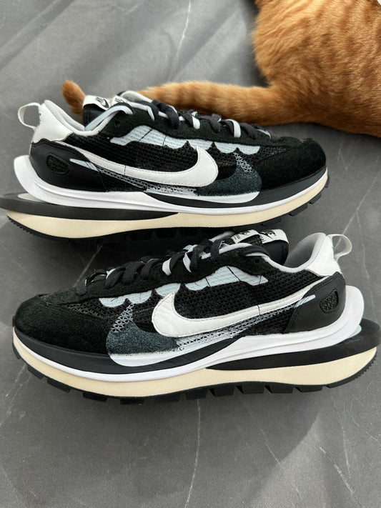 Nike Vaporwaffle Sacai Black White UK 10