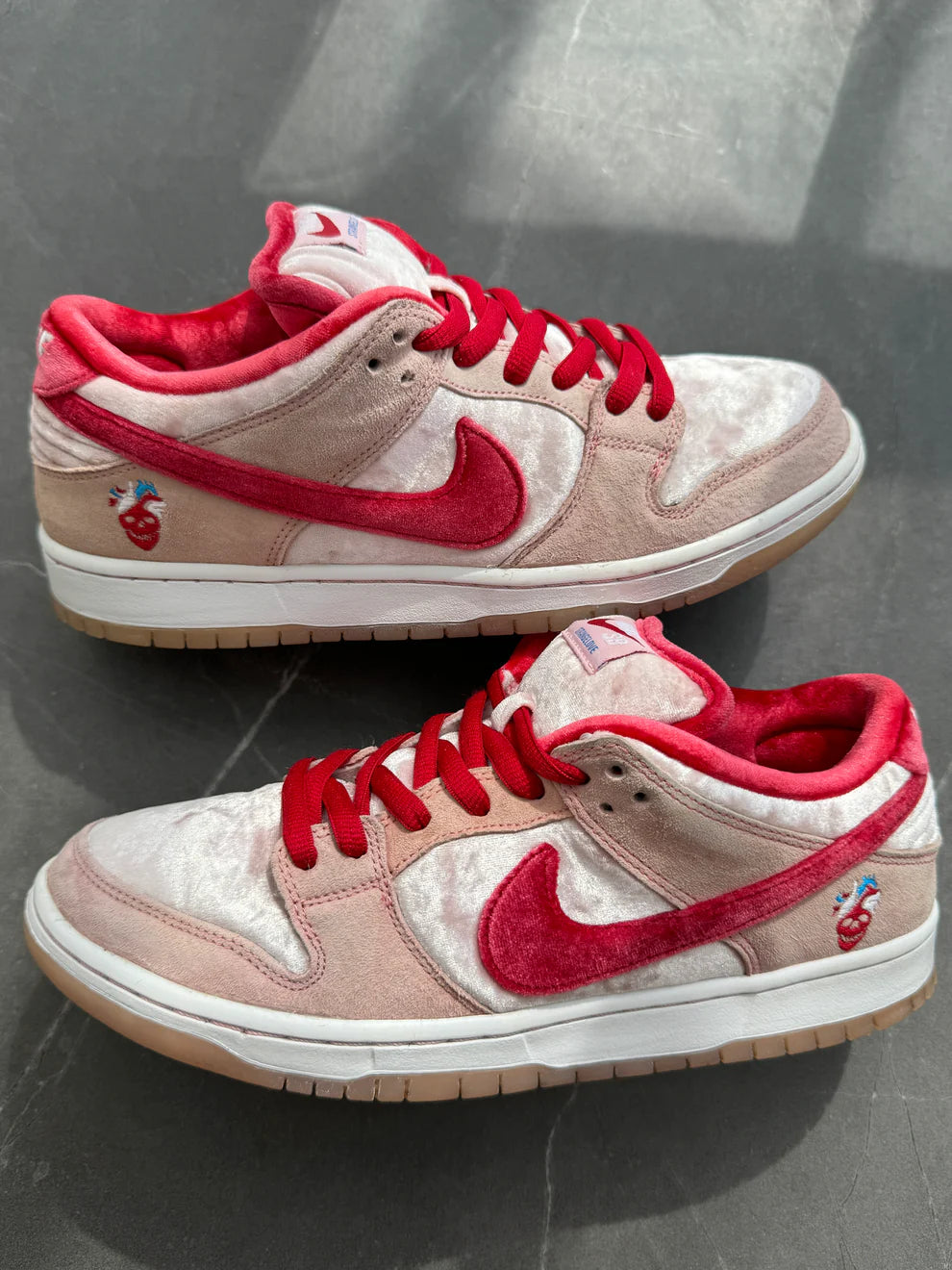 Dunk Low Pro SB Strange Love