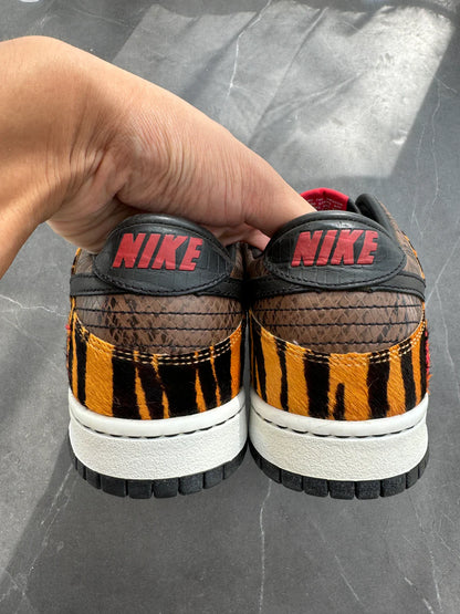 Dunk Low Premium Atmos Beast Pack 2006