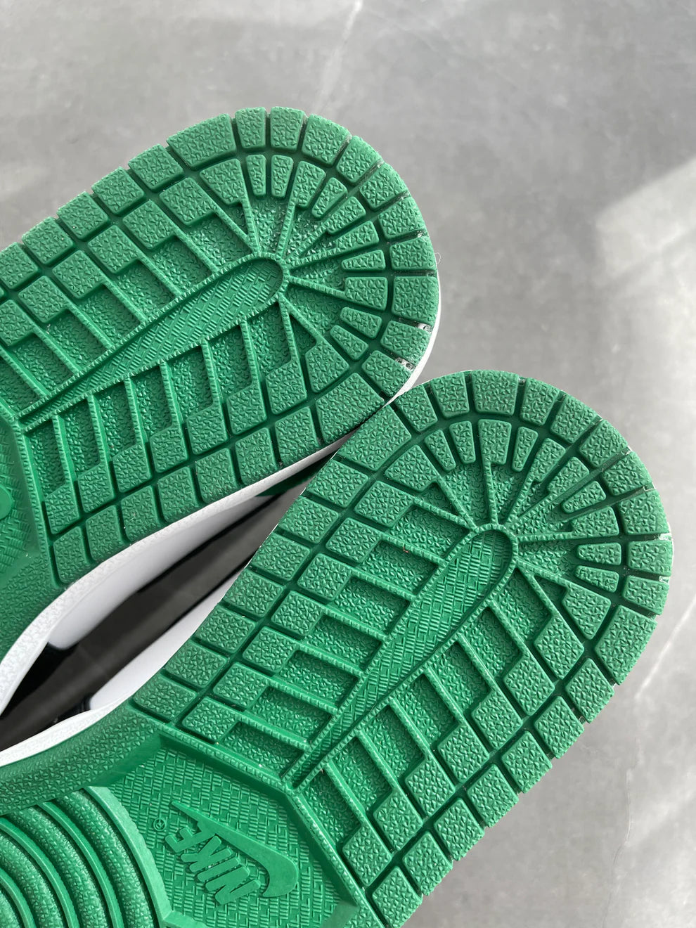 Air Jordan 1 High Defining Moments Celtics