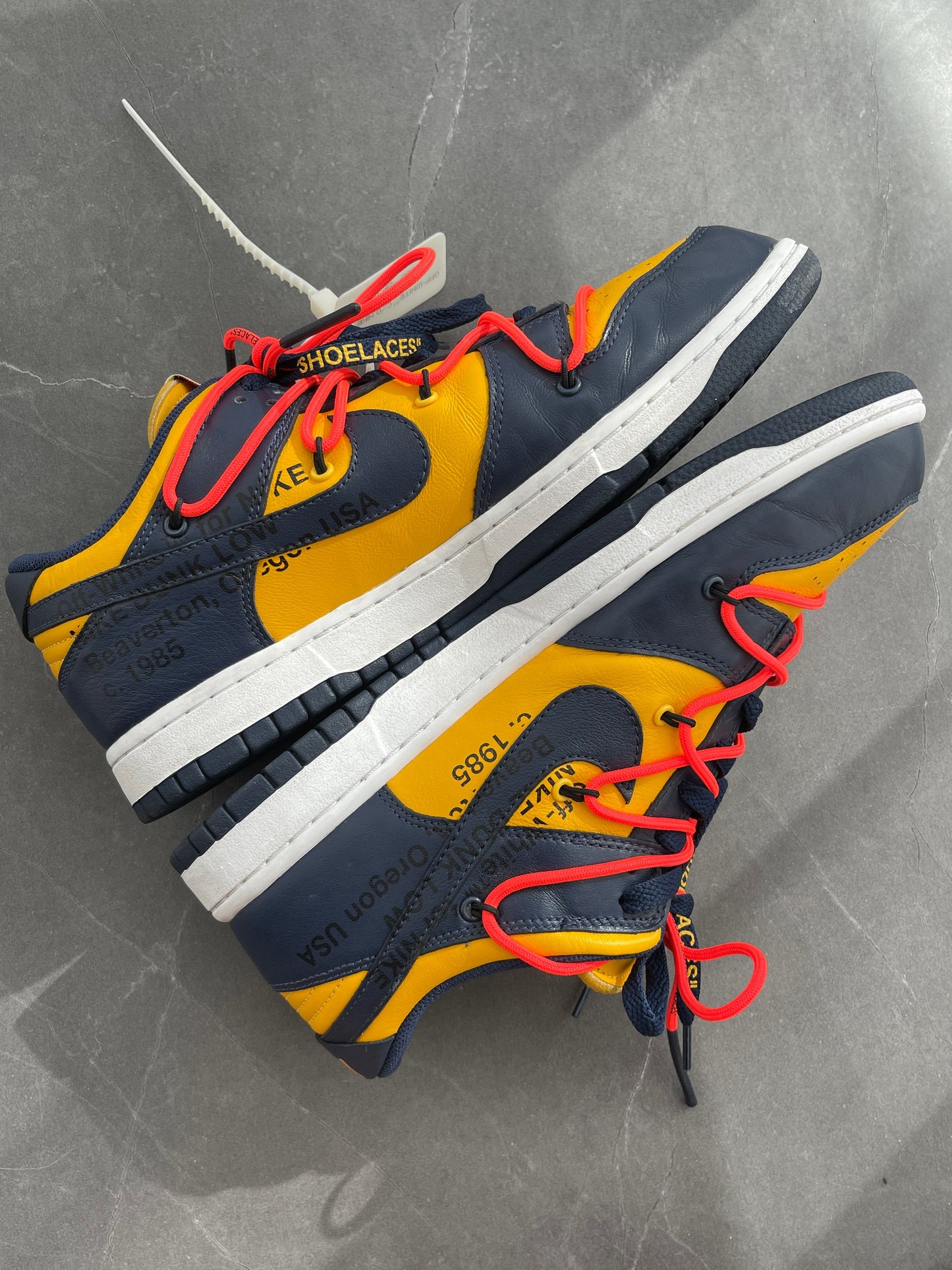 Dunk Low Off-White University Gold UK 10