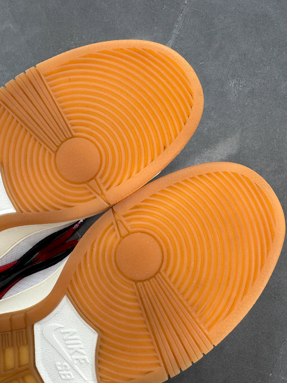 Dunk Low Pro SB Frame Skate Habibi