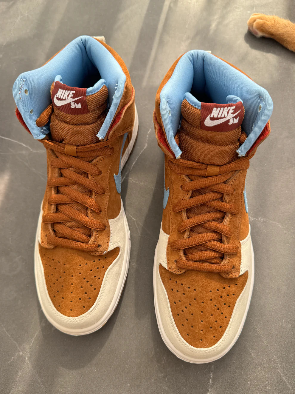 Dunk High Premium SB Skate Mental 2009