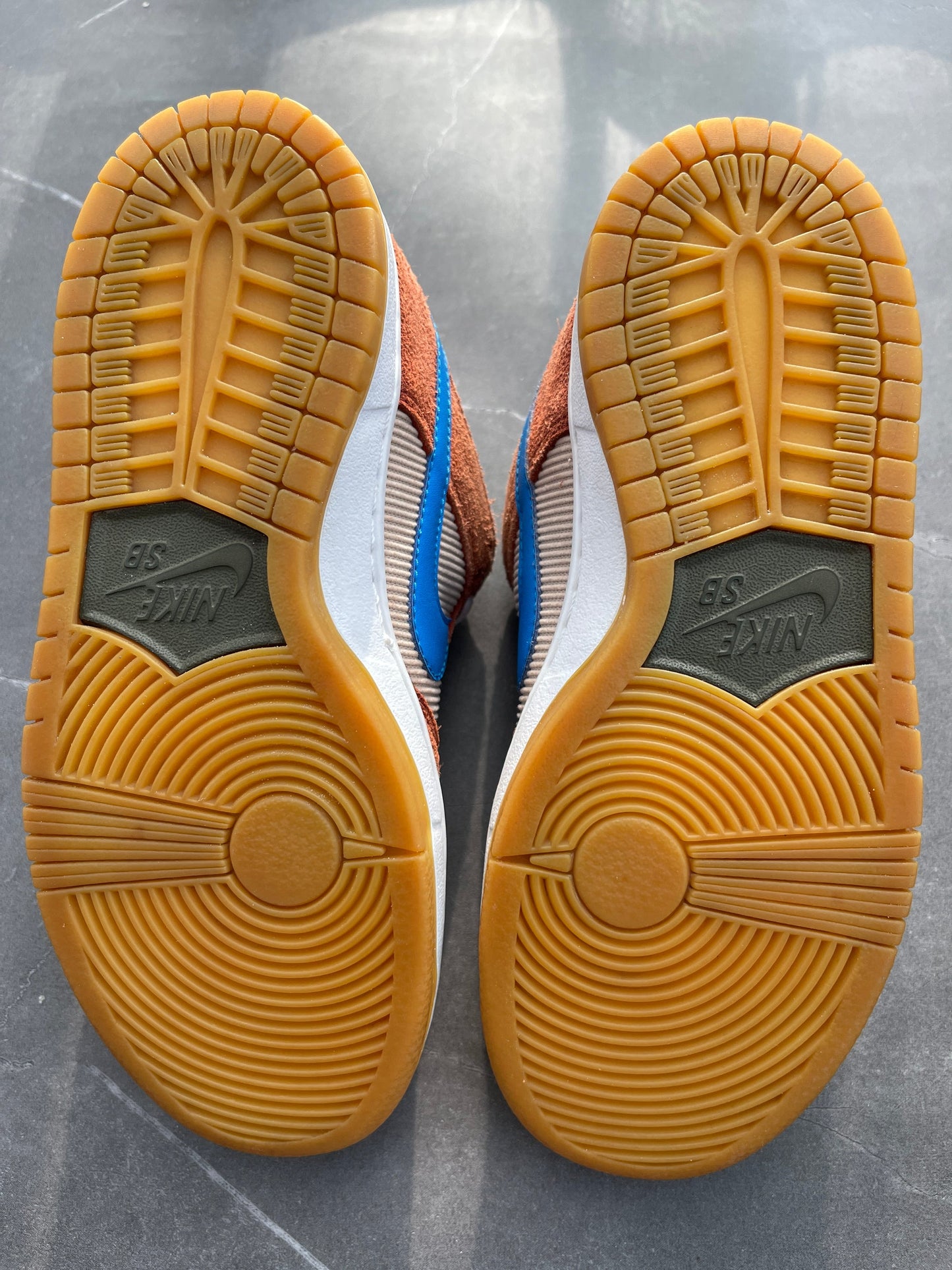 Dunk Low Pro SB Corduroy Dusty Peach UK 3