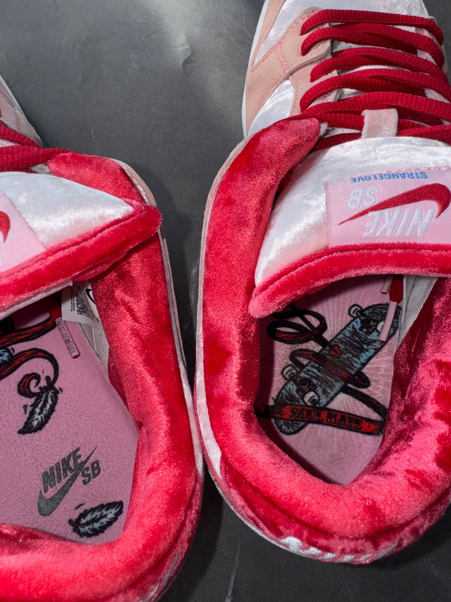 Dunk Low Pro SB Strange Love UK 10