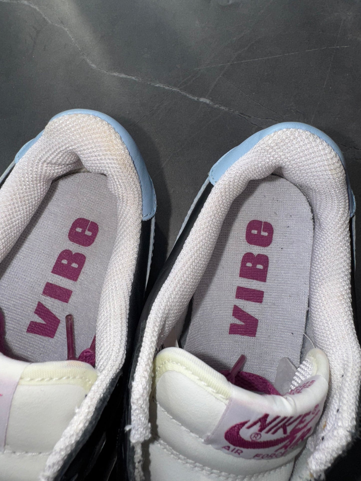 Air Force 1 Low Vibe 2004 US4 UK 3