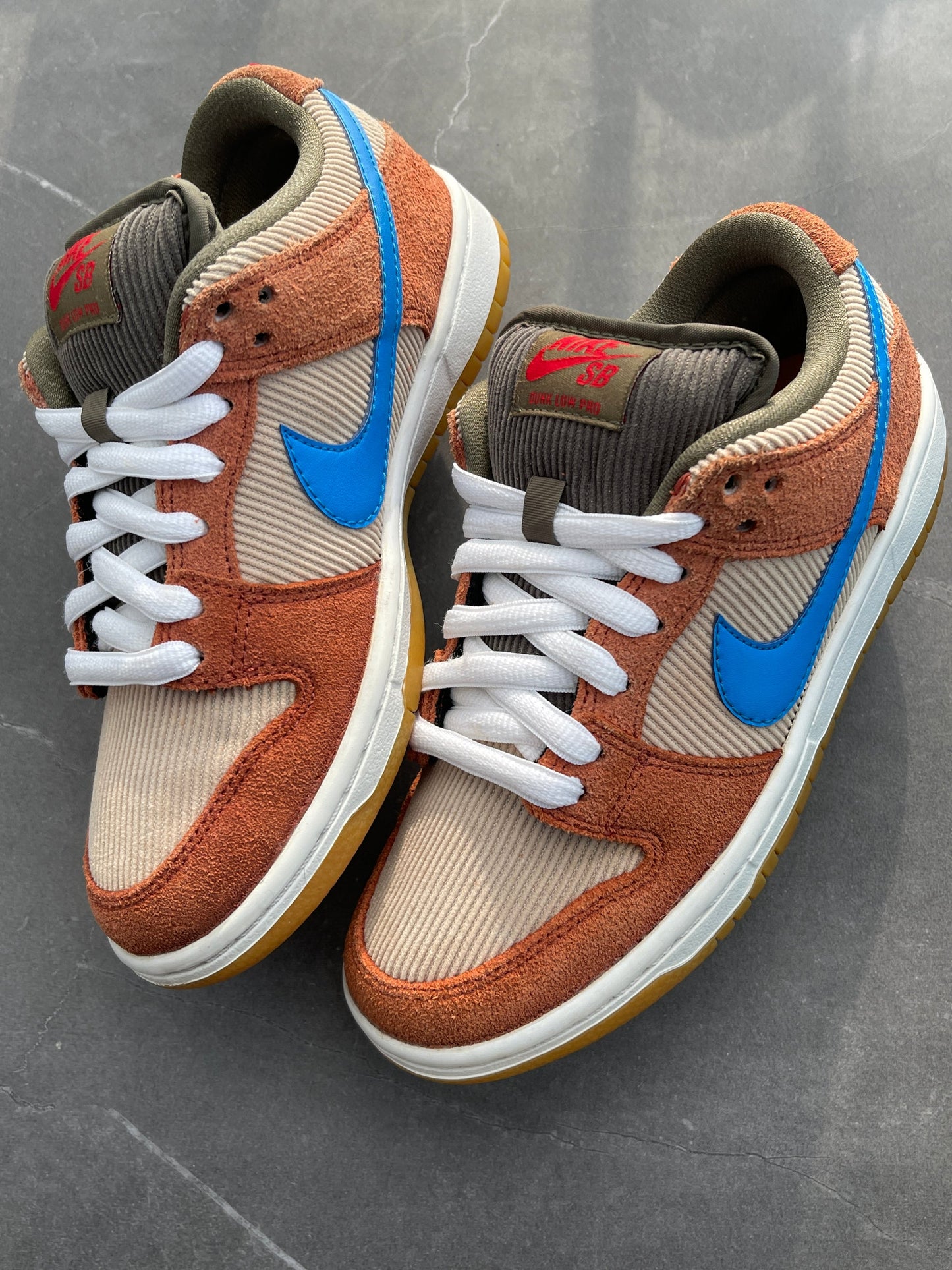 Dunk Low Pro SB Corduroy Dusty Peach UK 3