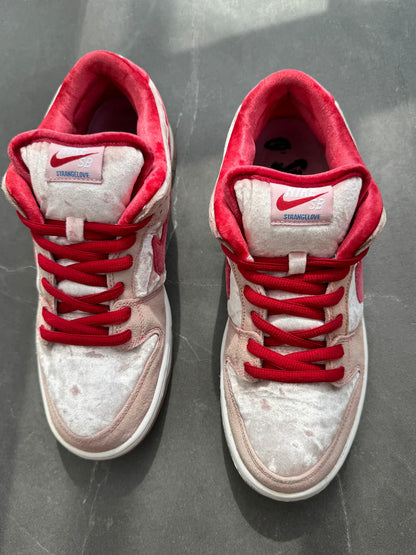 Dunk Low Pro SB Strange Love