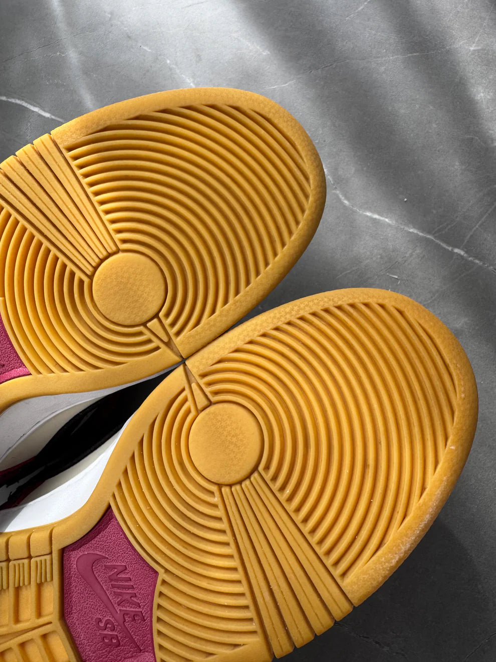 Dunk Low Pro SB Parra Abstract Art