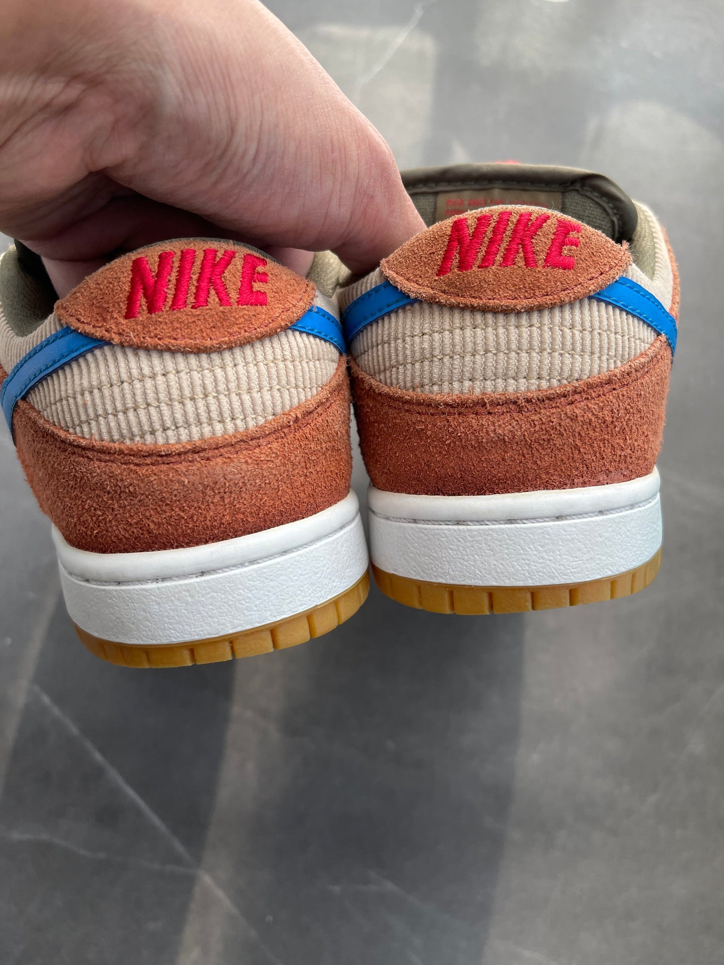 Dunk Low Pro SB Corduroy Dusty Peach UK 3