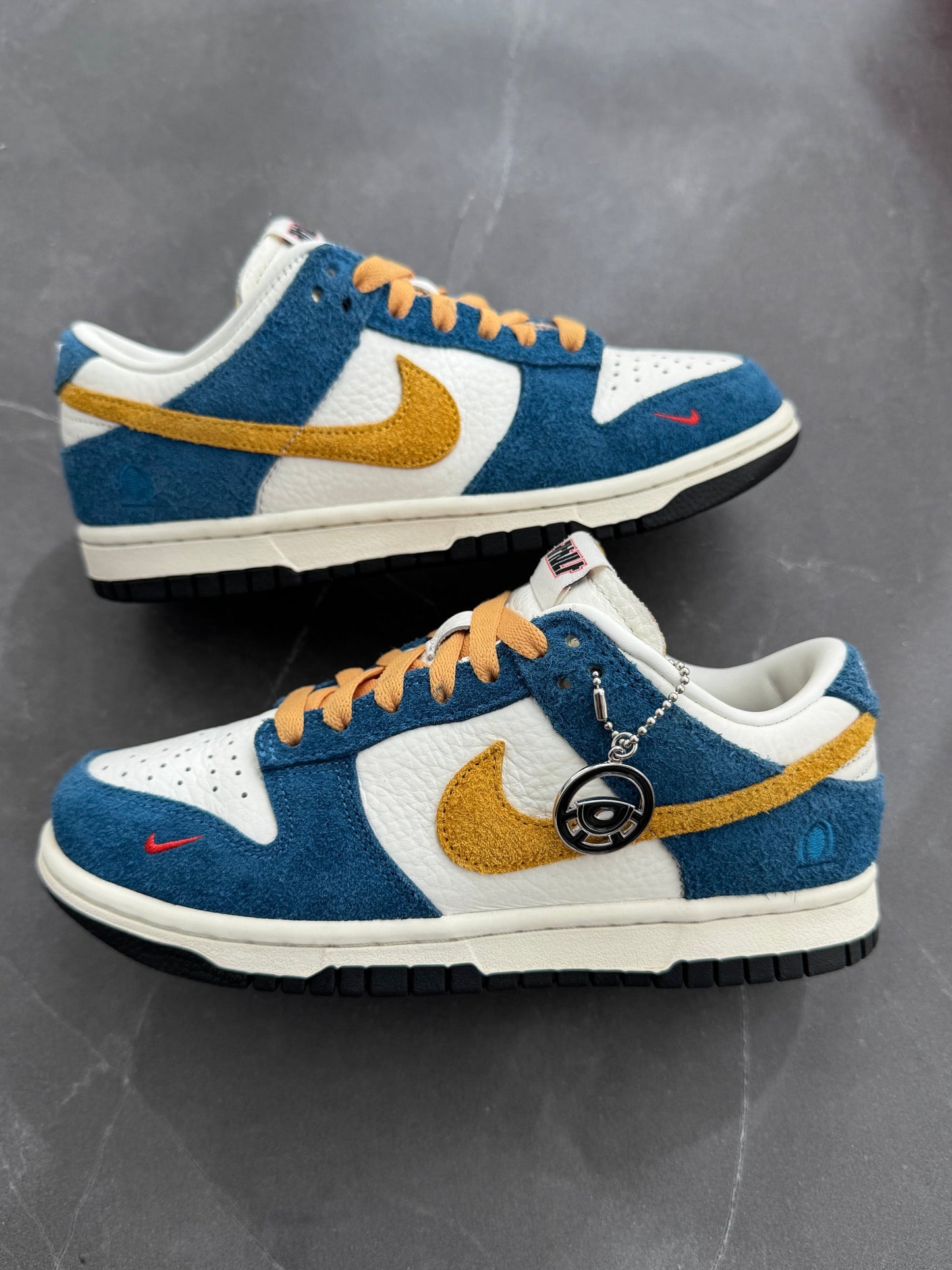 Dunk Low Kasina Industrial Blue UK 3