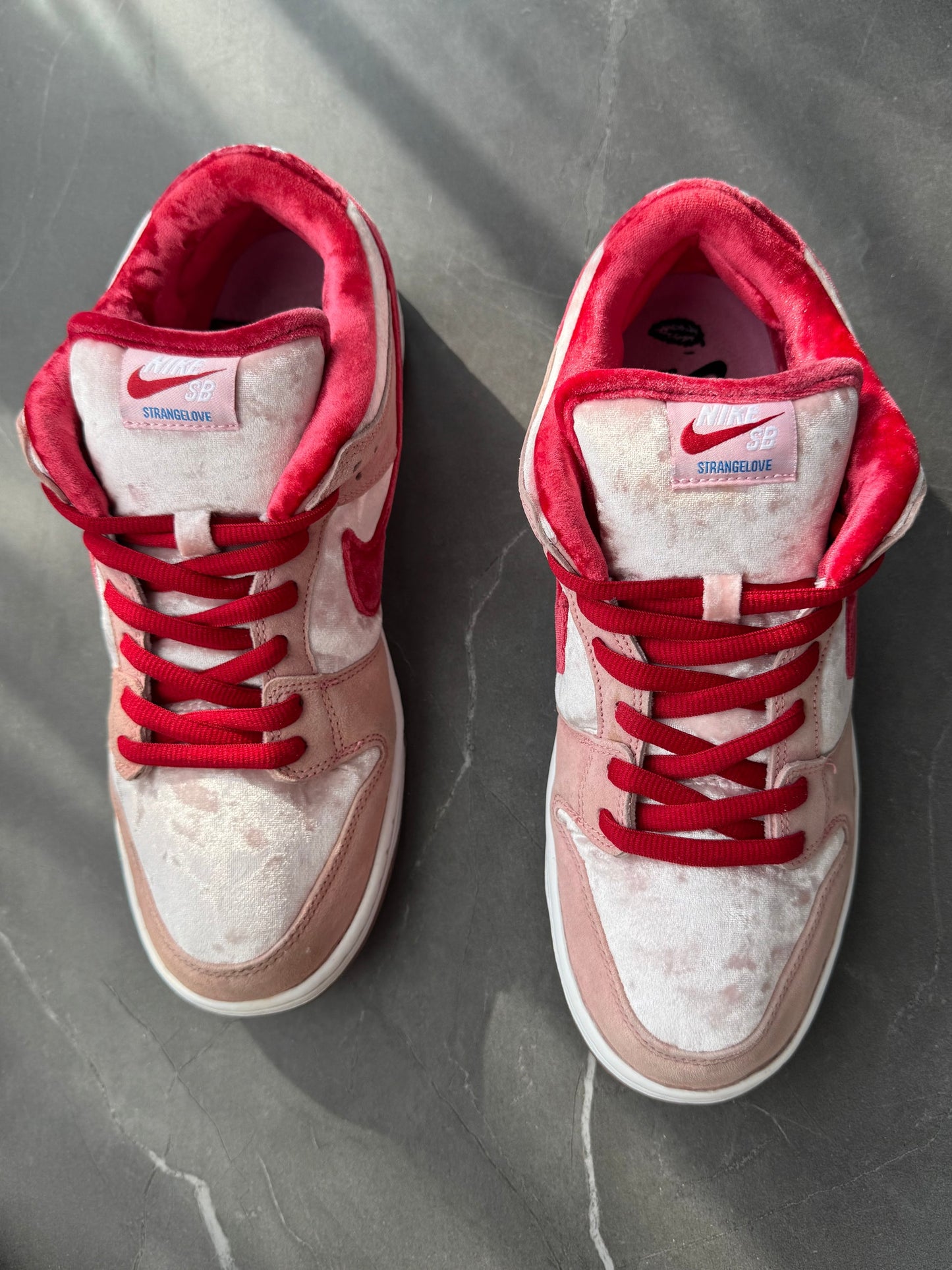 Dunk Low Pro SB Strange Love UK 10