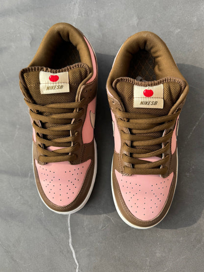 Dunk Low Pro SB Stussy Cherry 2005 UK 6