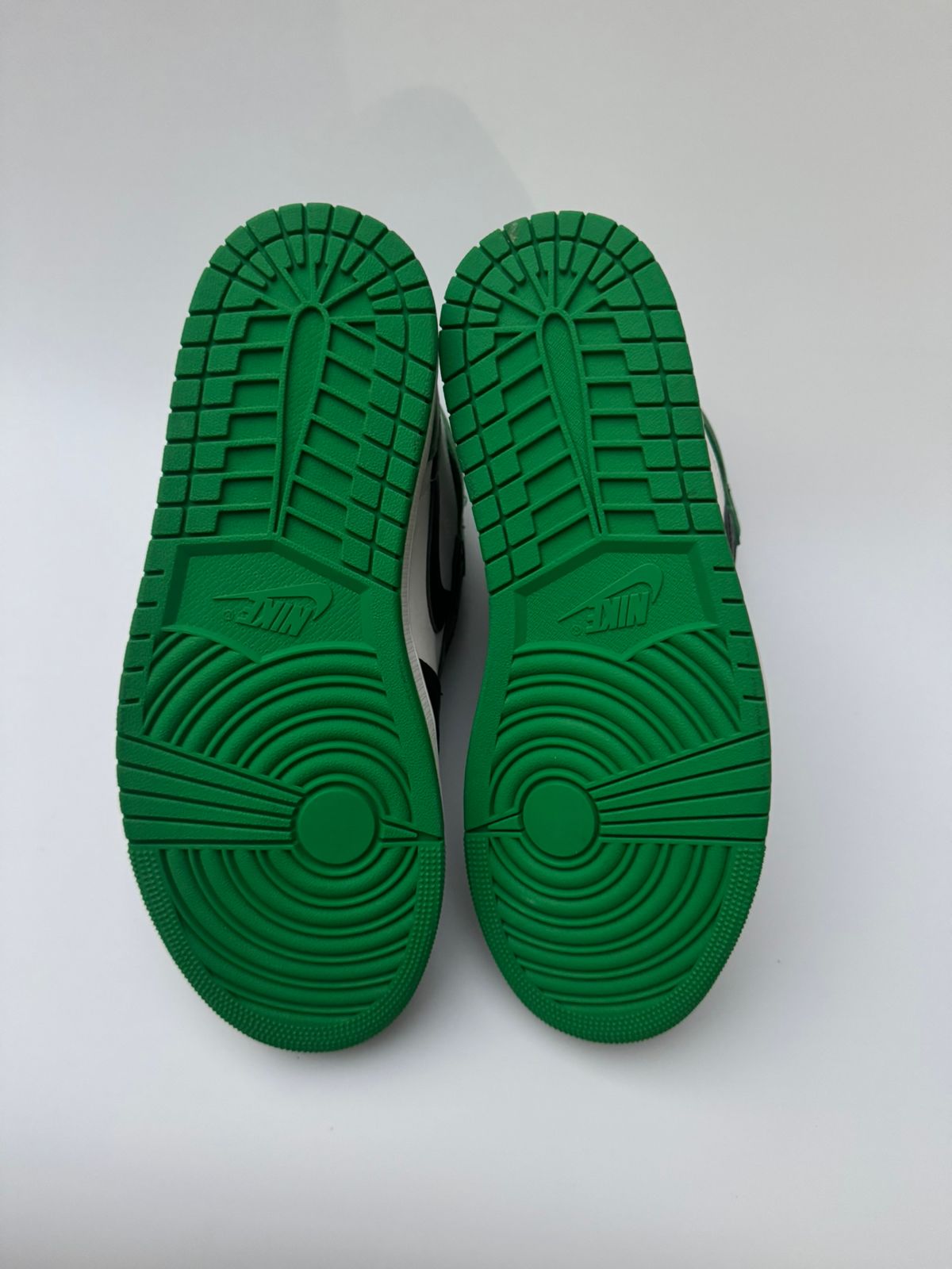 Air Jordan 1 High Lucky Green UK 9