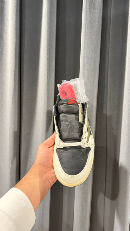Jordan 1 Low Travis Scott OG Olive UK 8
