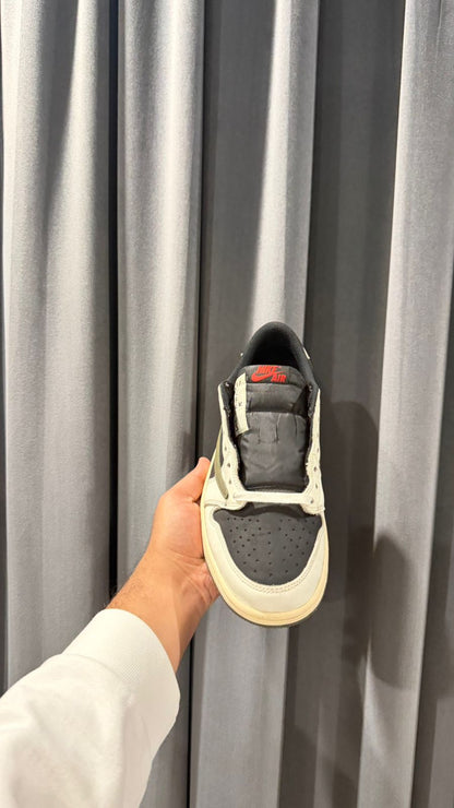Jordan 1 Low Travis Scott OG Olive UK 8