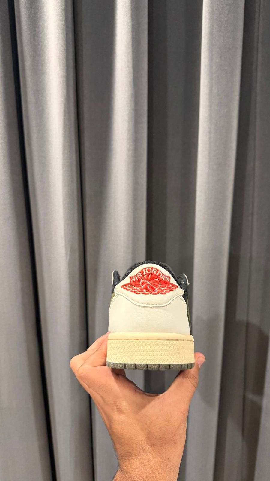 Jordan 1 Low Travis Scott OG Olive UK 8