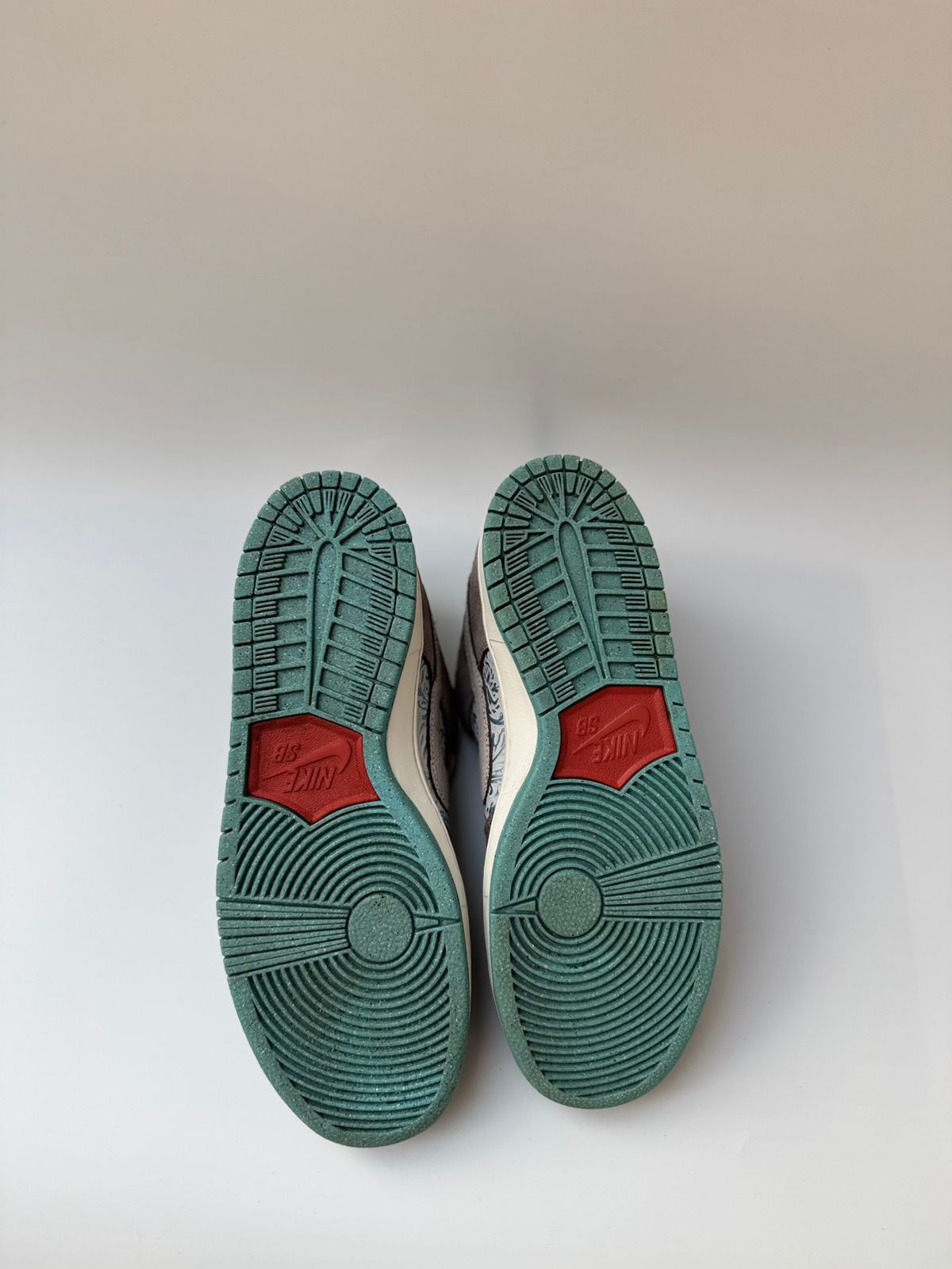 Nike SB Dunk Big Money Saving UK 9.5