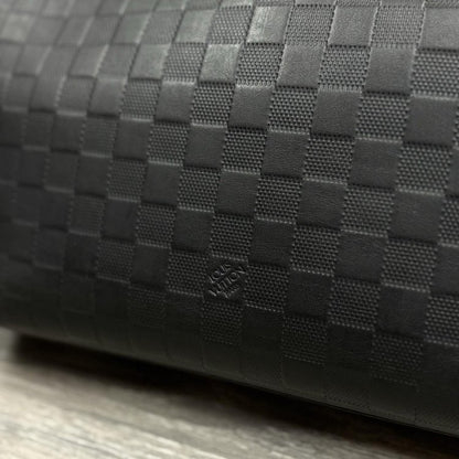Louis Vuitton Damier Infini Discovery Messenger Bag MM Onyx ' Black '