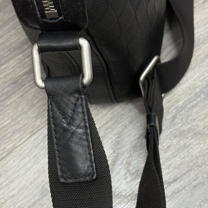 Louis Vuitton Damier Infini Discovery Messenger Bag MM Onyx ' Black '