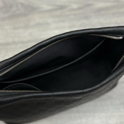 Louis Vuitton Damier Infini Discovery Messenger Bag MM Onyx ' Black '