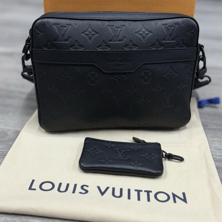 Louis Vuitton Duo Messenger Bag Monogram Shadow ' Black '