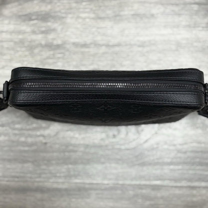 Louis Vuitton Duo Messenger Bag Monogram Shadow ' Black '