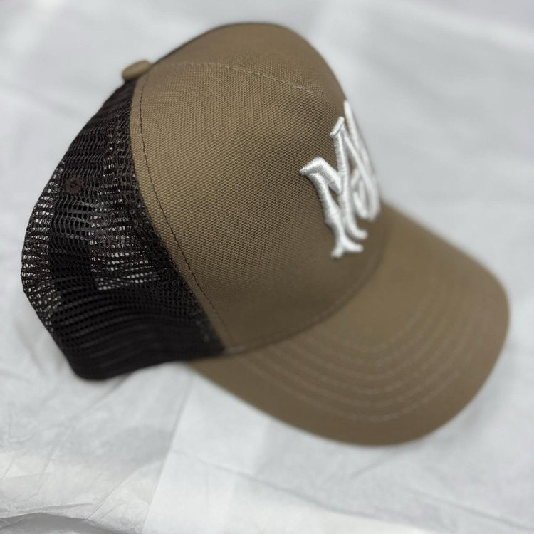 Amiri Logo Trucker Hat ' Ermine White '