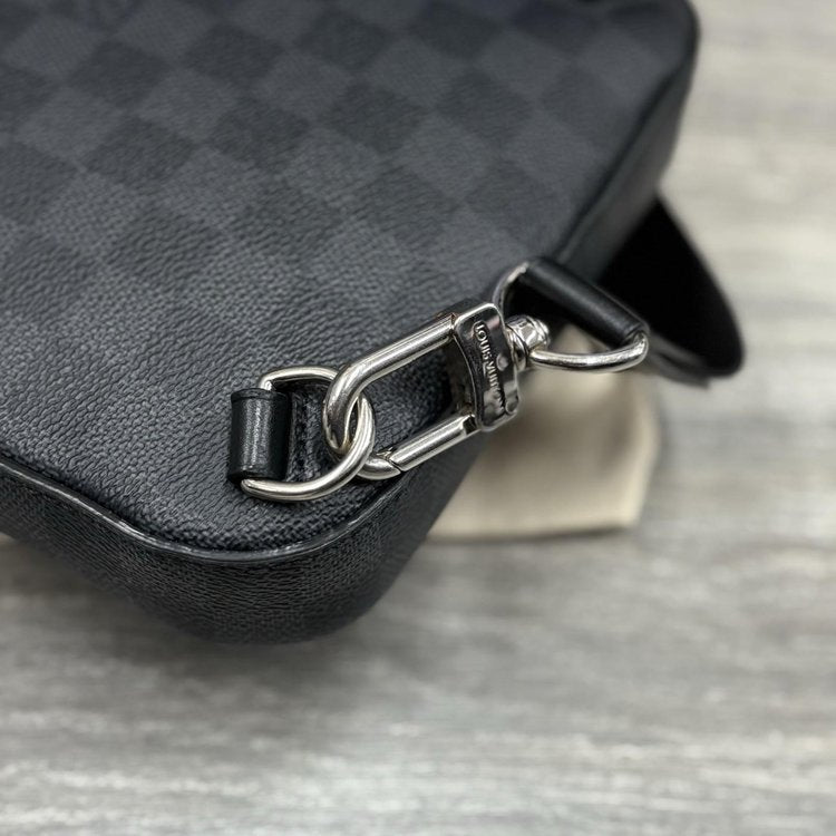 Louis Vuitton Avenue Sling Bag Damier Graphite Canvas ' Black '