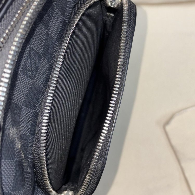 Louis Vuitton Avenue Sling Bag Damier Graphite Canvas ' Black '