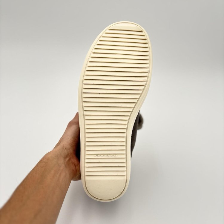Rick Owens Jumbo Lace Puffer Low ‘ Dust Milk ‘ UK 8