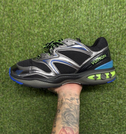 Louis Vuitton Trail ' Silver, Green ' UK 10
