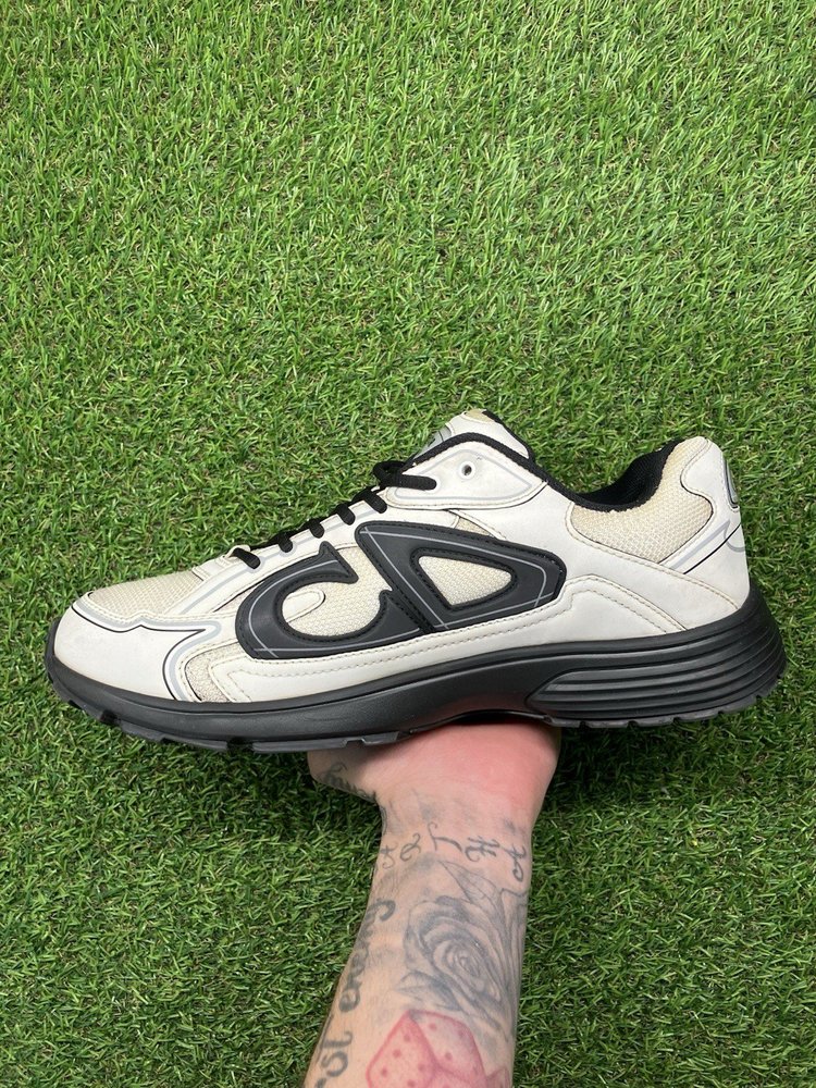 Dior B30 ' White, Black ' UK 10