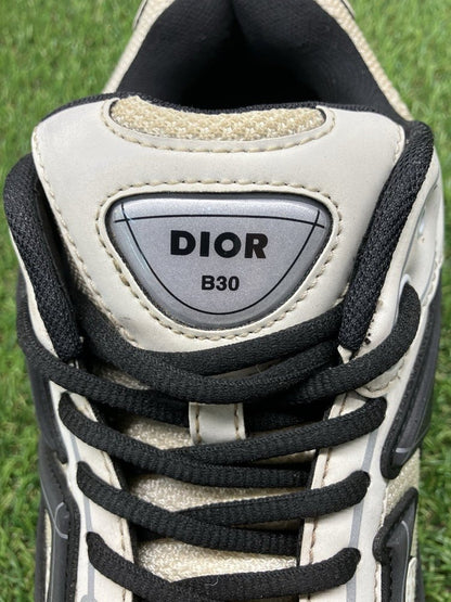 Dior B30 ' White, Black ' UK 10