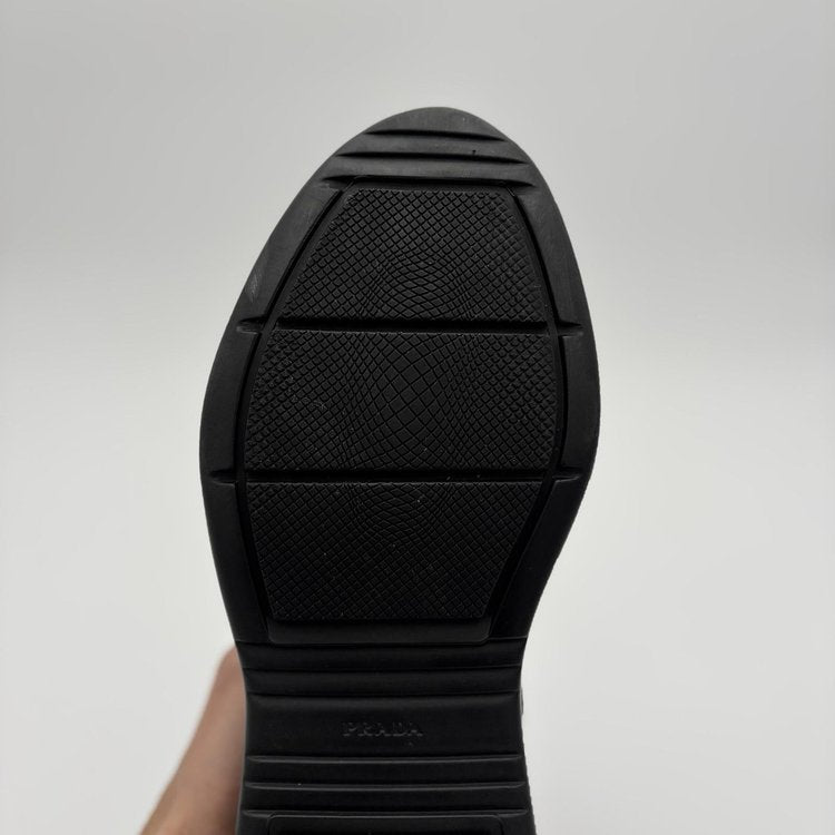 Prada Americas Cup ' Gloss Black '  UK 11